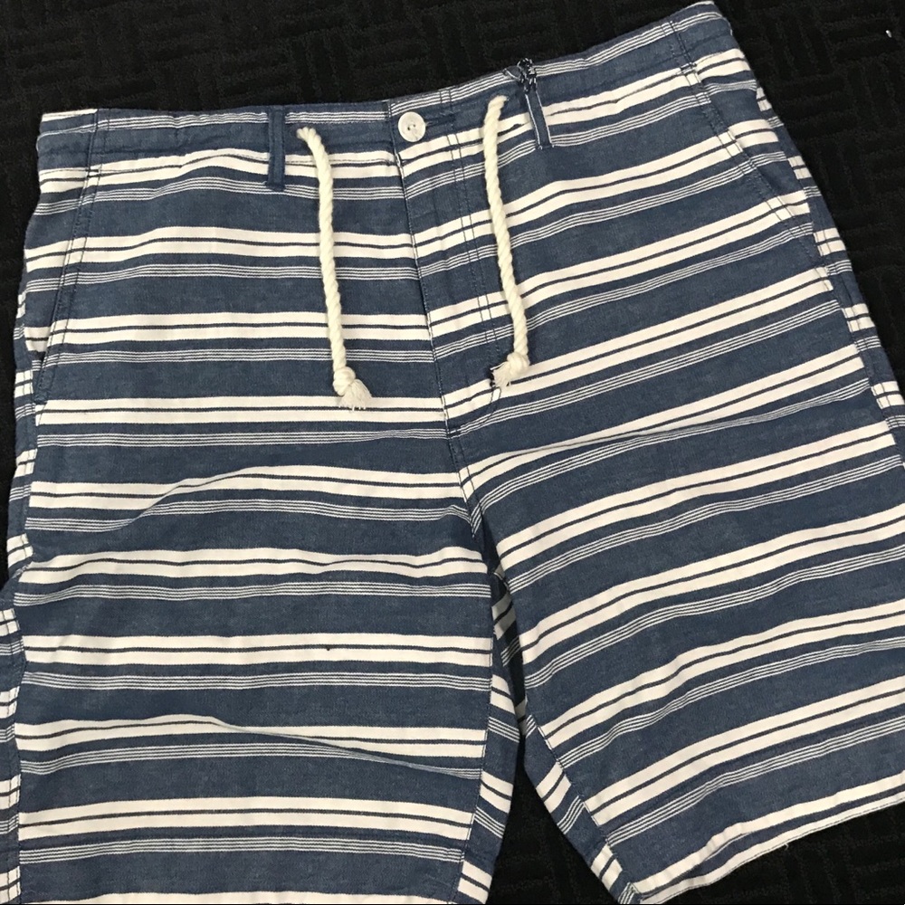 Third & Army Shorts